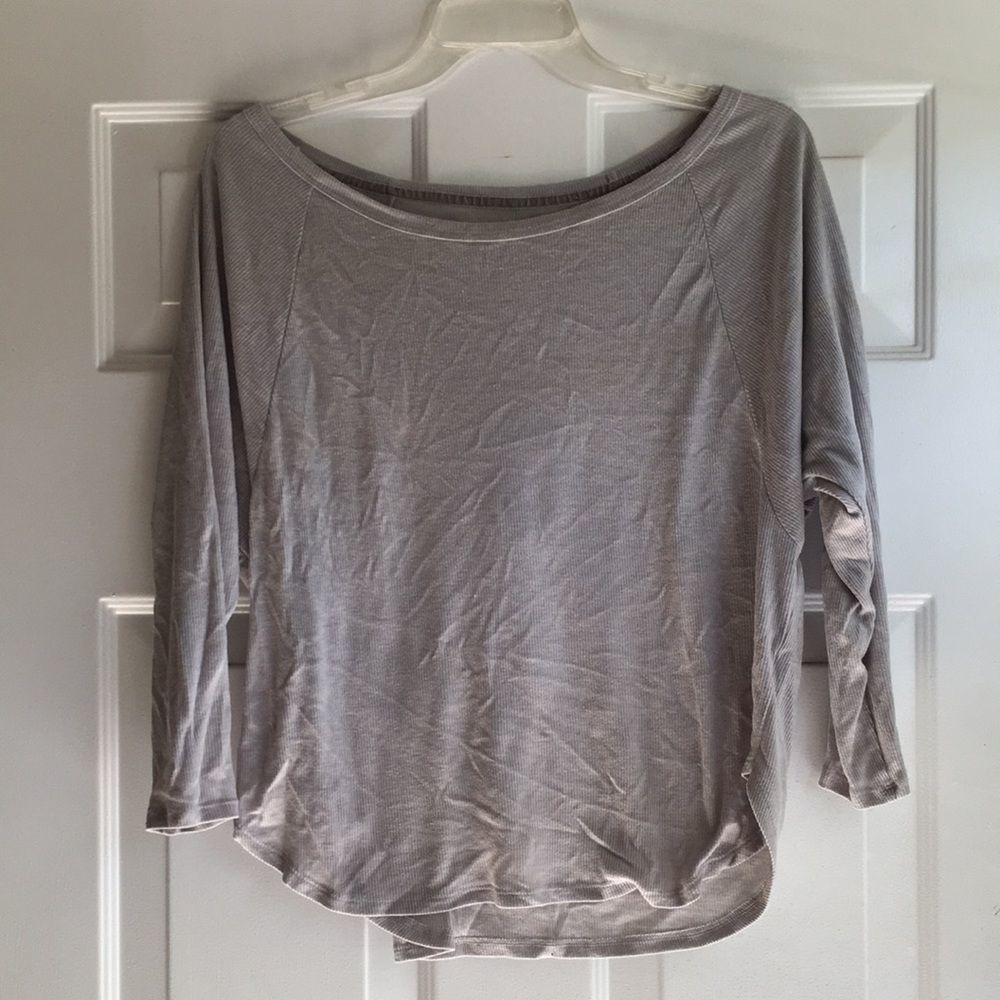 American Eagle top size small